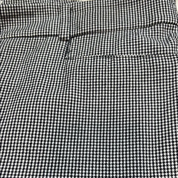 Women Black White Pants EUC size 16 curvy - Picture 6 of 9